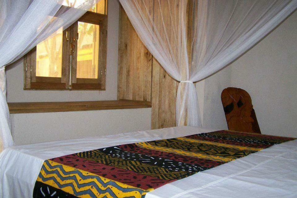 Ouoran B & B Teranga Warang מראה חיצוני תמונה